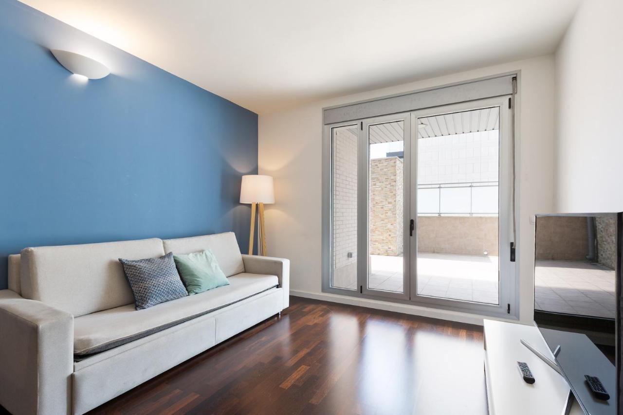 Port Forum Apartments By Olala Homes Сант Адриа де Бесос Екстериор снимка