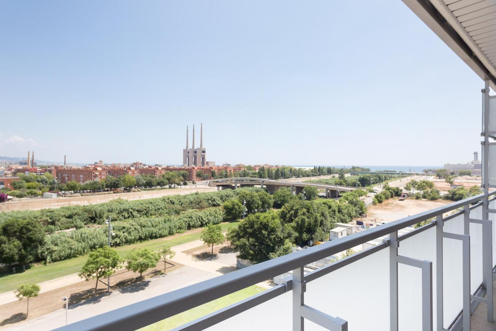 Port Forum Apartments By Olala Homes Сант Адриа де Бесос Екстериор снимка