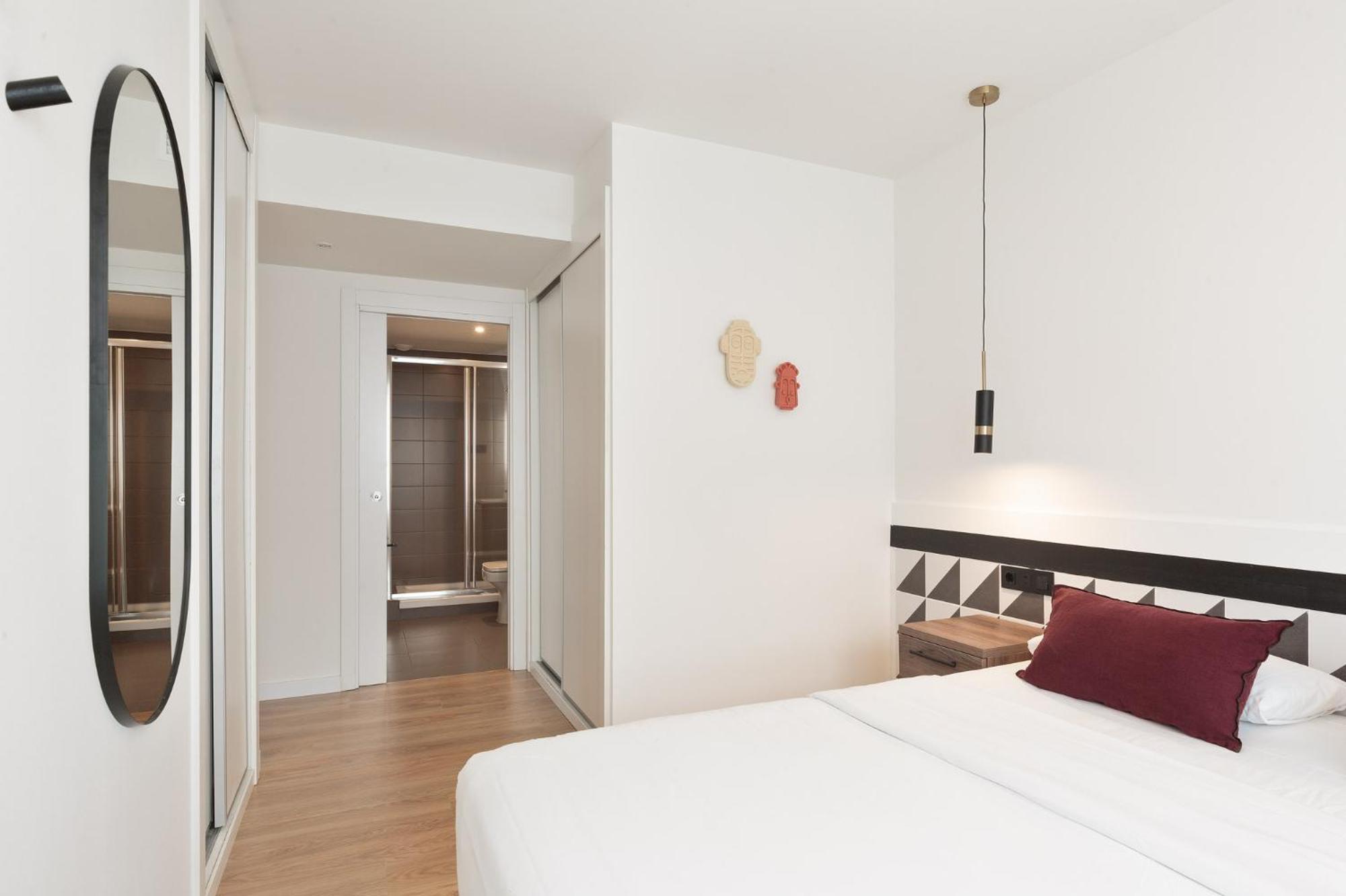 Port Forum Apartments By Olala Homes Сант Адриа де Бесос Екстериор снимка