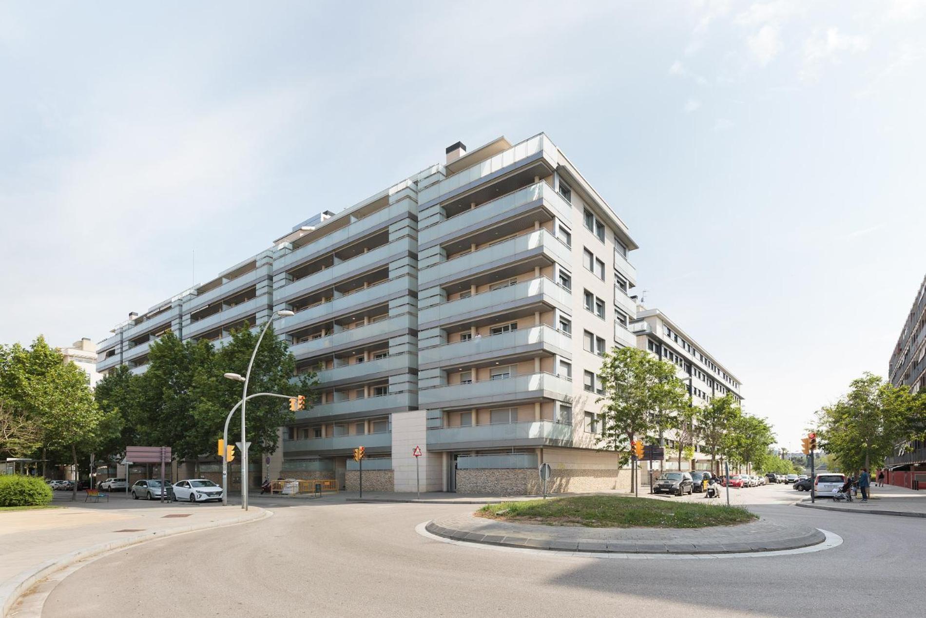 Port Forum Apartments By Olala Homes Сант Адриа де Бесос Екстериор снимка